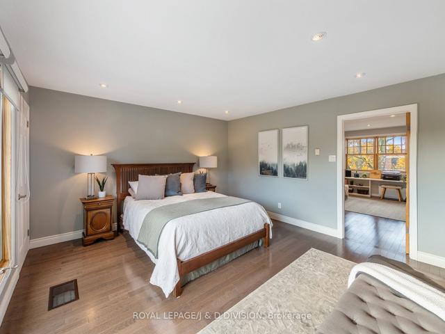 349 Castlefield Ave, House detached with 4 bedrooms, 3 bathrooms and 2 parking in Toronto ON | Image 22
