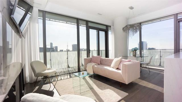 lph4902 - 42 Charles St E, Condo with 2 bedrooms, 3 bathrooms and 1 parking in Toronto ON | Image 25