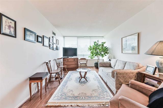 311 - 22 Clarissa Dr, Condo with 2 bedrooms, 2 bathrooms and 2 parking in Richmond Hill ON | Image 15