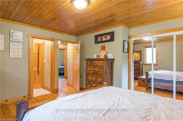 2115 County Road 620 Rd, House detached with 3 bedrooms, 2 bathrooms and 26 parking in North Kawartha ON | Image 17