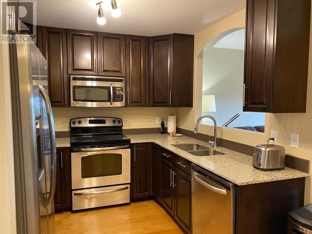 206, - 5901 71 Avenue, Condo with 2 bedrooms, 2 bathrooms and 1 parking in Rocky Mountain House AB | Image 4