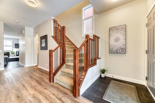 3811 14 Street Sw, House detached with 4 bedrooms, 2 bathrooms and 2 parking in Calgary AB | Image 4