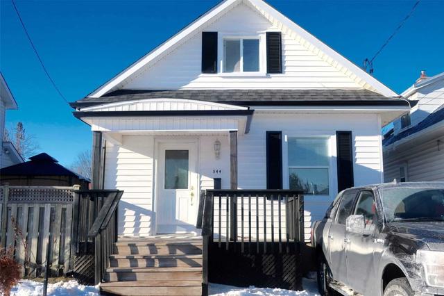 544 Wolfe St, House detached with 3 bedrooms, 2 bathrooms and 2 parking in Peterborough ON | Image 1