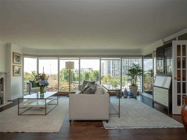 404 - 251 Queens Quay W, Condo with 2 bedrooms, 2 bathrooms and 1 parking in Toronto ON | Image 36