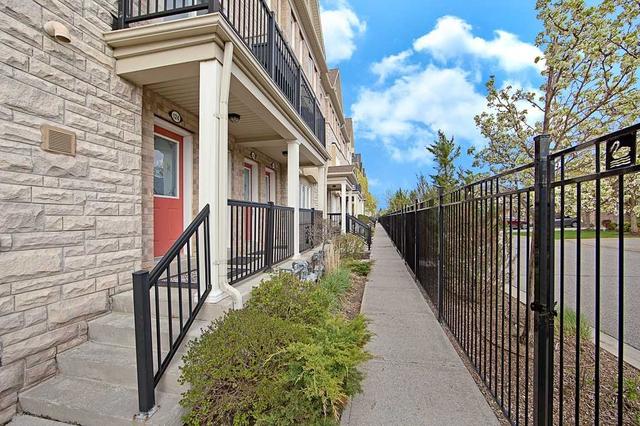 124 Louisbourg Way, Townhouse with 2 bedrooms, 2 bathrooms and 2 parking in Markham ON | Image 9