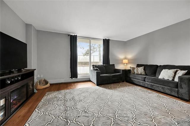 116 - 350 Quigley Rd, Townhouse with 3 bedrooms, 1 bathrooms and 1 parking in Hamilton ON | Image 12
