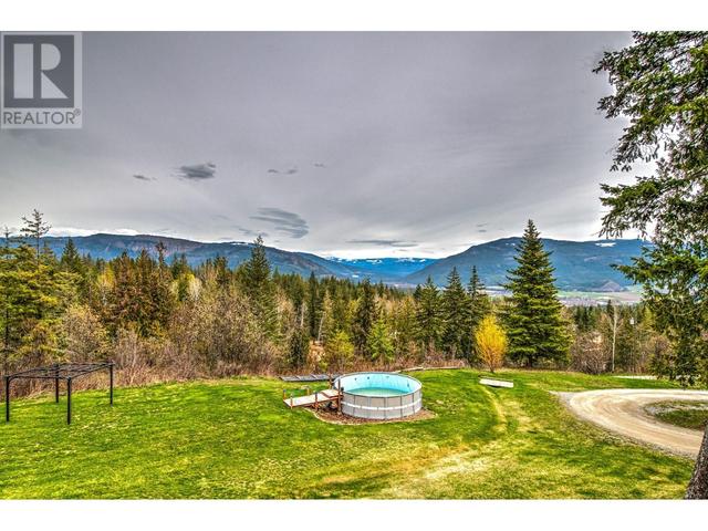 414 Gunter Ellison Road, House detached with 3 bedrooms, 2 bathrooms and 1 parking in North Okanagan F BC | Image 21