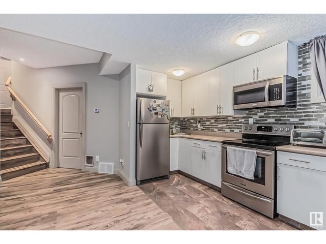 3240 151 Av Nw, House detached with 5 bedrooms, 3 bathrooms and null parking in Edmonton AB | Image 29