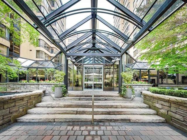 805 - 280 Simcoe St, Condo with 2 bedrooms, 2 bathrooms and 1 parking in Toronto ON | Image 13