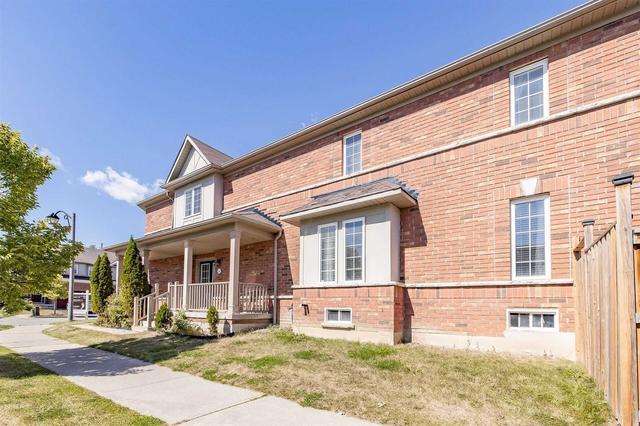 46 Beer Cres, House attached with 3 bedrooms, 3 bathrooms and 2 parking in Ajax ON | Image 12