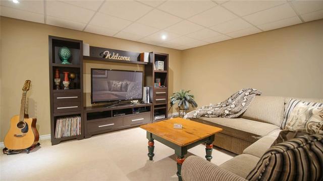31 Adelene Cres, House detached with 3 bedrooms, 3 bathrooms and 7 parking in St. Catharines ON | Image 26