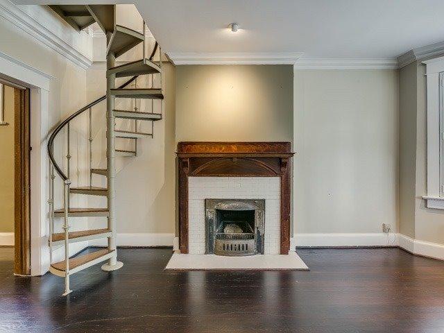 10 Rosemount Ave, House detached with 6 bedrooms, 5 bathrooms and 1 parking in Toronto ON | Image 12