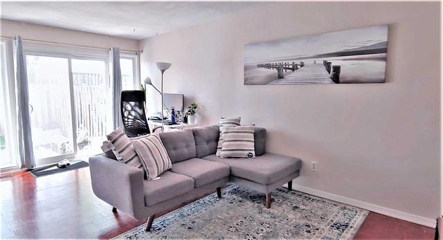 140 - 124 Dusay Pt, Townhouse with 3 bedrooms, 3 bathrooms and 2 parking in Toronto ON | Image 18