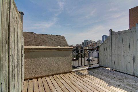 th15 - 1 Baxter St, Townhouse with 2 bedrooms, 2 bathrooms and 1 parking in Toronto ON | Image 9