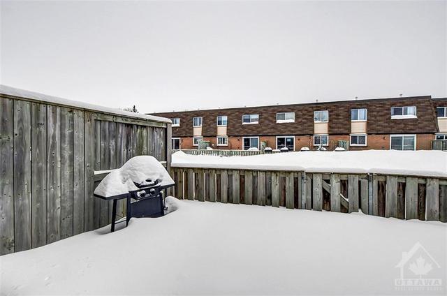 273 Ridgepark Private, Home with 3 bedrooms, 2 bathrooms and 1 parking in Ottawa ON | Image 30