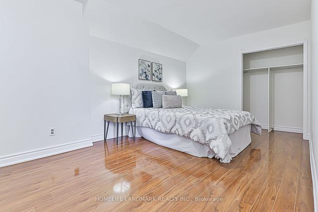 435 Margueretta St, House detached with 3 bedrooms, 2 bathrooms and 1.5 parking in Toronto ON | Image 7
