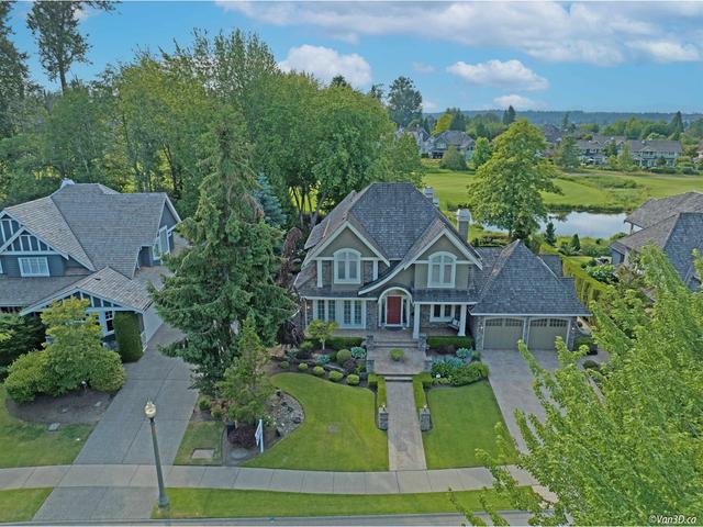 3789 Devonshire Drive, House detached with 4 bedrooms, 5 bathrooms and 6 parking in Surrey BC | Image 2