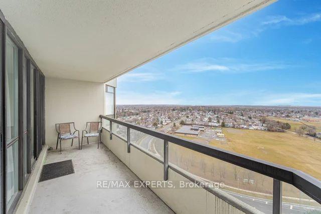 2007 - 24 Hanover Rd, Condo with 2 bedrooms, 2 bathrooms and 1 parking in Brampton ON | Image 19