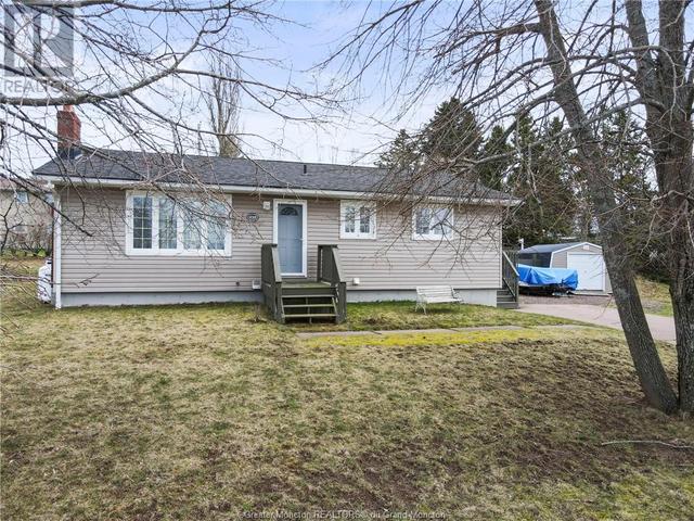 628 Guy Ave, House detached with 3 bedrooms, 2 bathrooms and null parking in Dieppe NB | Image 2