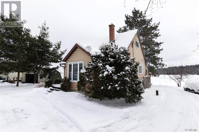 8 Atikokan Rd, House detached with 3 bedrooms, 1 bathrooms and null parking in Coleman ON | Image 24
