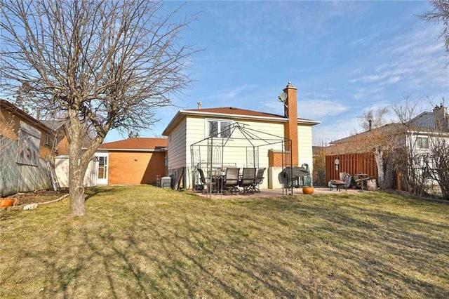 2690 Constable Rd, House detached with 3 bedrooms, 2 bathrooms and 2 parking in Mississauga ON | Image 26