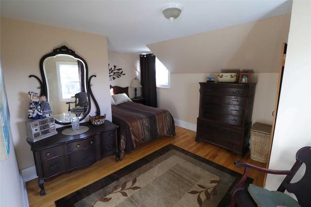 1139 Lorneville Rd, House detached with 2 bedrooms, 2 bathrooms and 9 parking in Kawartha Lakes ON | Image 8