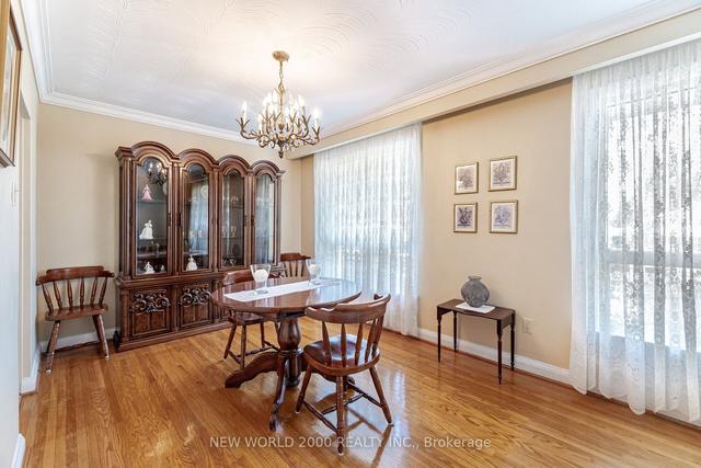 35 Elvaston Dr, House detached with 5 bedrooms, 3 bathrooms and 8 parking in Toronto ON | Image 3