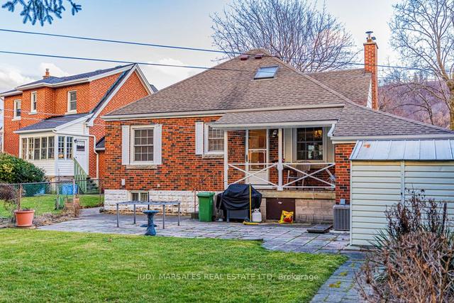 1679 King St E, House detached with 2 bedrooms, 1 bathrooms and 3 parking in Hamilton ON | Image 29