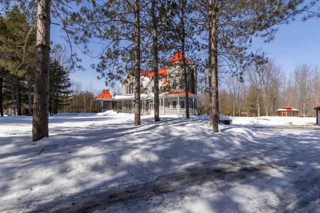 19171 Kenyon Concession 6 Rd, House detached with 4 bedrooms, 11 bathrooms and 13 parking in North Glengarry ON | Image 1