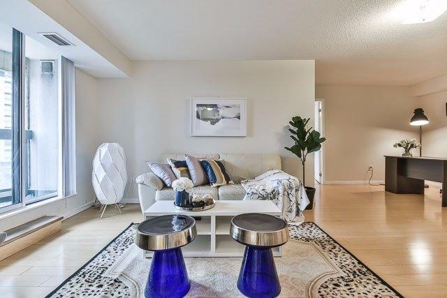 506 - 23 Lorraine Dr, Condo with 2 bedrooms, 2 bathrooms and 1 parking in Toronto ON | Image 14