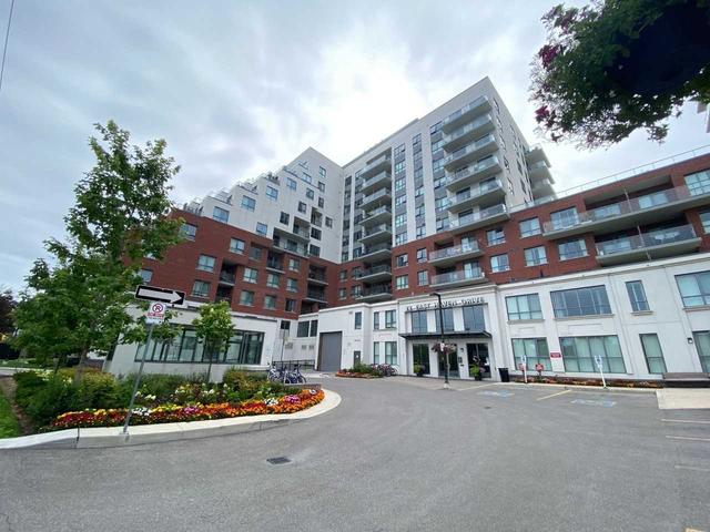536 - 22 East Haven Dr, Condo with 2 bedrooms, 2 bathrooms and 1 parking in Toronto ON | Image 1