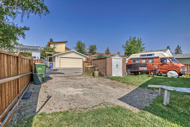 115 Whiteglen Crescent Ne, House detached with 3 bedrooms, 1 bathrooms and 2 parking in Calgary AB | Image 12
