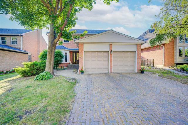 22 The Bridle Tr, House detached with 4 bedrooms, 4 bathrooms and 4 parking in Markham ON | Image 1