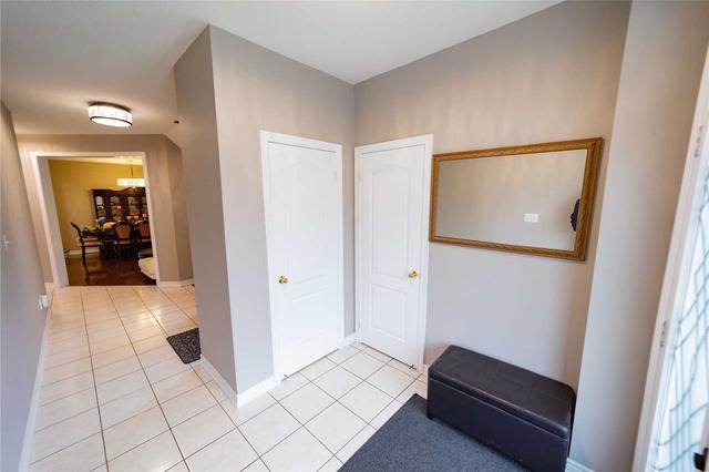 12 Fossil St, House detached with 4 bedrooms, 4 bathrooms and 4 parking in Brampton ON | Image 34
