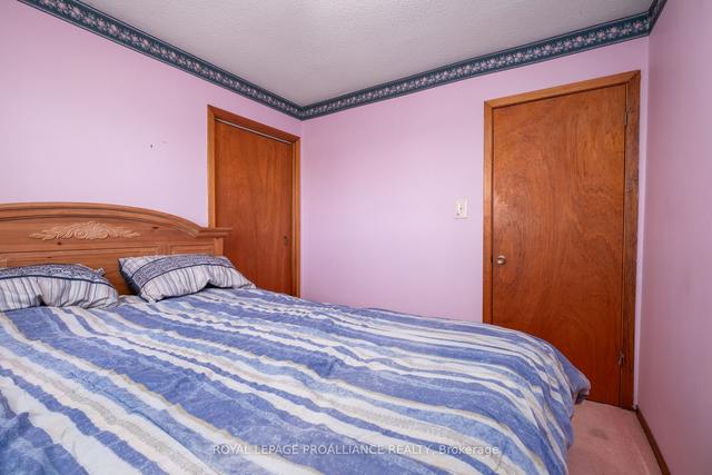 1225 Sunnyside Rd, House detached with 3 bedrooms, 1 bathrooms and 7 parking in Kingston ON | Image 27