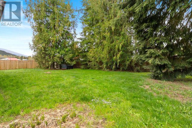 1414 Green Road N, House detached with 3 bedrooms, 1 bathrooms and 6 parking in Sicamous BC | Image 44