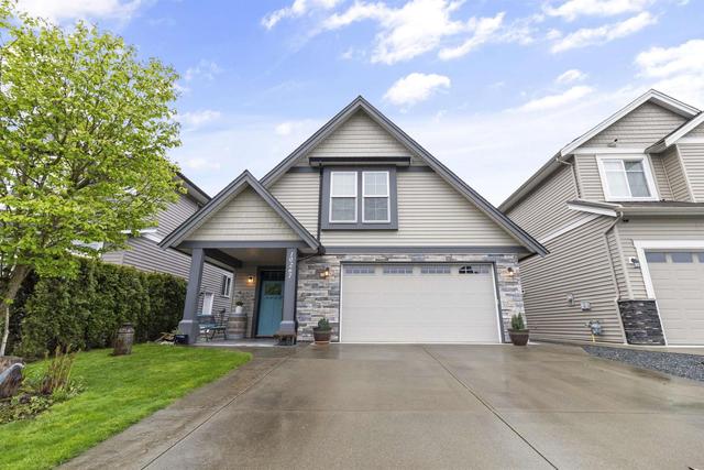 10267 Manor Drive, House detached with 4 bedrooms, 3 bathrooms and null parking in Chilliwack BC | Image 1