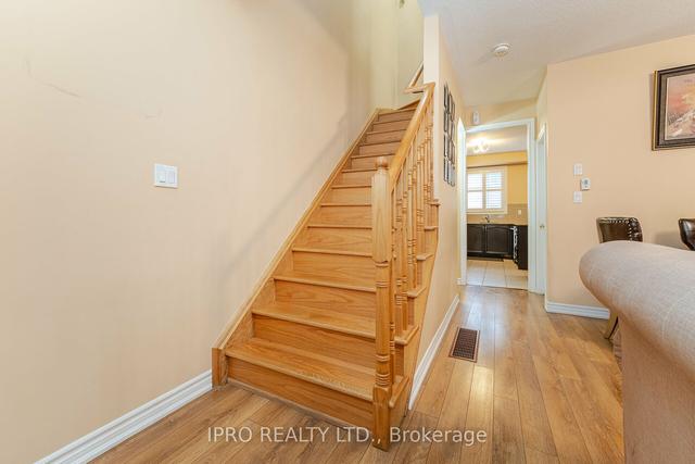 9 Hobart Gdns, House attached with 3 bedrooms, 5 bathrooms and 2 parking in Brampton ON | Image 17