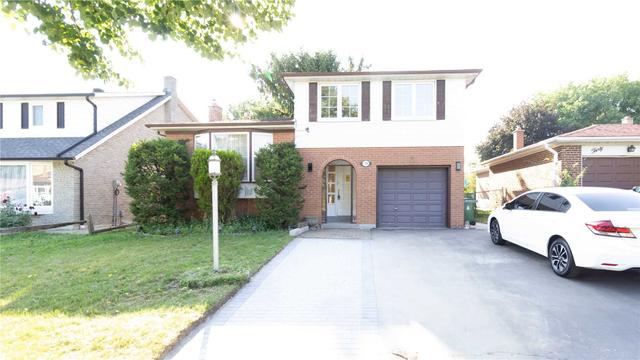 upper - 28 Dibgate Blvd, House detached with 3 bedrooms, 1 bathrooms and 2 parking in Toronto ON | Image 1