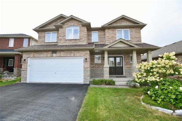 1627 Cedarcreek Crescent, House detached with 3 bedrooms, 2 bathrooms and 4 parking in London ON | Image 1