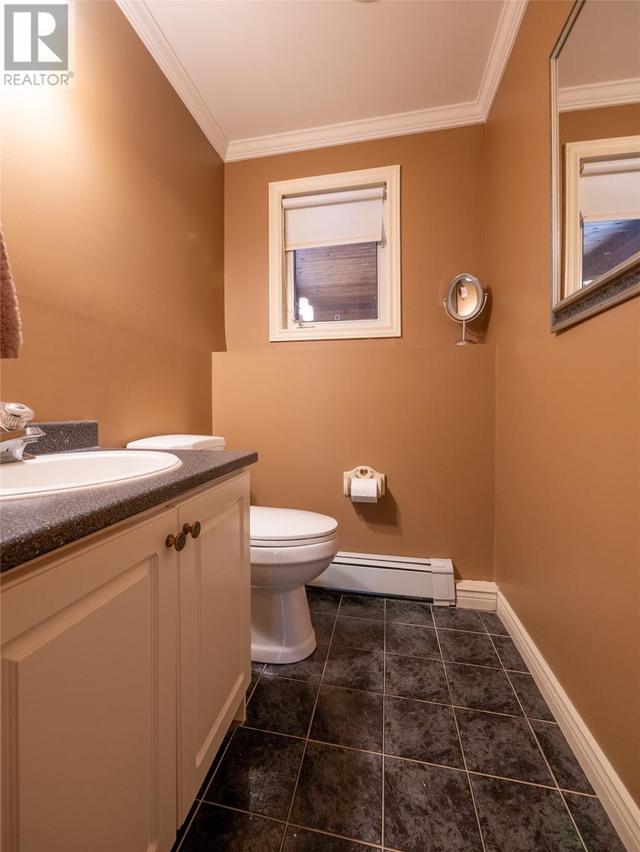 10 Chrisara Place, House detached with 8 bedrooms, 3 bathrooms and null parking in Portugal Cove St. Philip's NL | Image 34