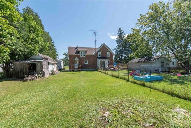13153 Riverside Drive, House detached with 4 bedrooms, 2 bathrooms and 6 parking in South Dundas ON | Image 23