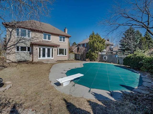 364 Claremont Cres, House detached with 4 bedrooms, 4 bathrooms and 4 parking in Oakville ON | Image 19