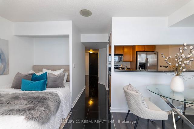 536 - 109 Front St E, Condo with 0 bedrooms, 1 bathrooms and 1 parking in Toronto ON | Image 9