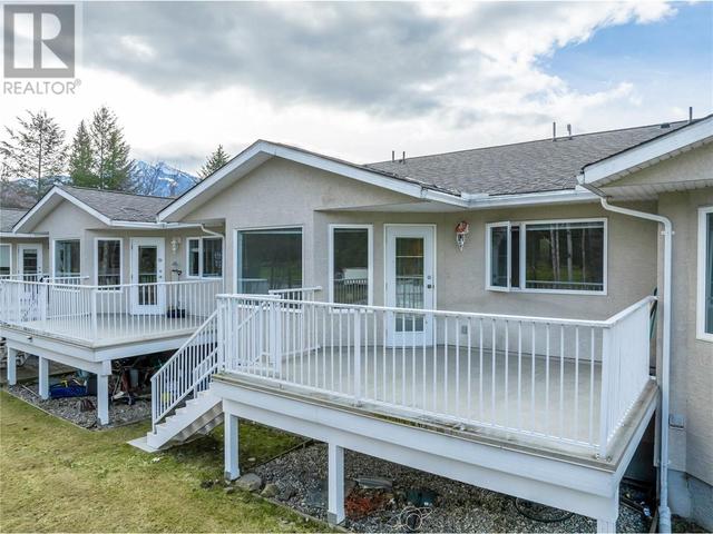 3 - 151 Columbia Park Drive, House attached with 3 bedrooms, 1 bathrooms and 2 parking in Revelstoke BC | Image 25