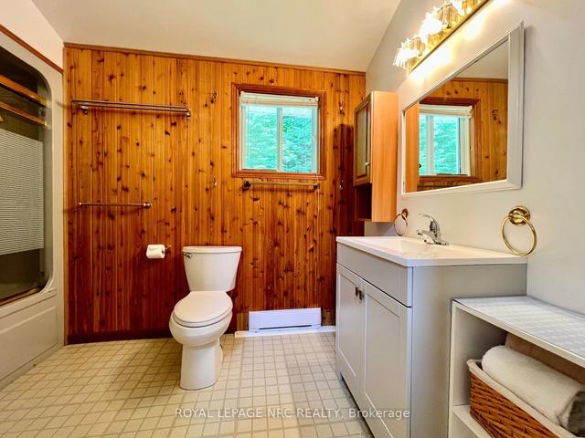 41 Reeves Dr, House detached with 3 bedrooms, 2 bathrooms and 8 parking in Parry Sound, Unorganized, Centre Part ON | Image 14