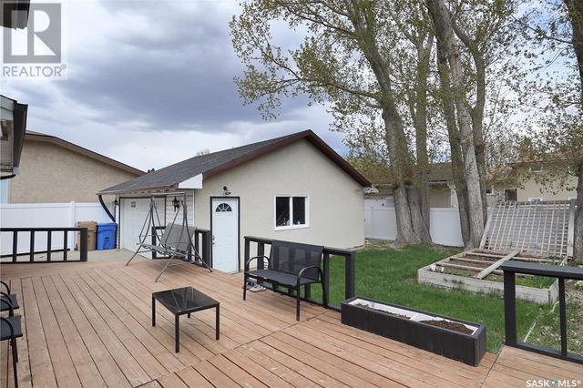 110 Rodenbush Drive, House detached with 3 bedrooms, 2 bathrooms and null parking in Regina SK | Image 44