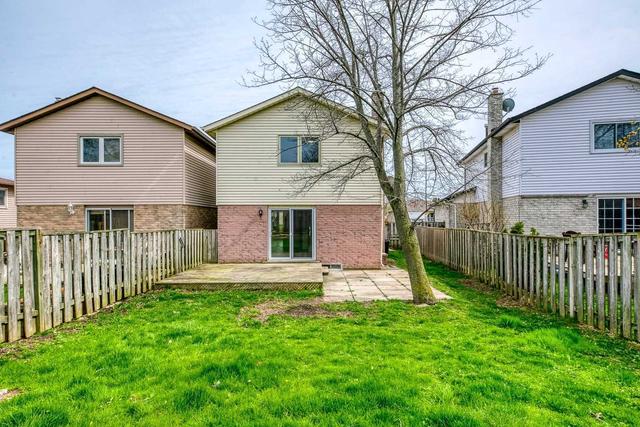 2167 Melissa Cres, House attached with 3 bedrooms, 3 bathrooms and 3 parking in Burlington ON | Image 28