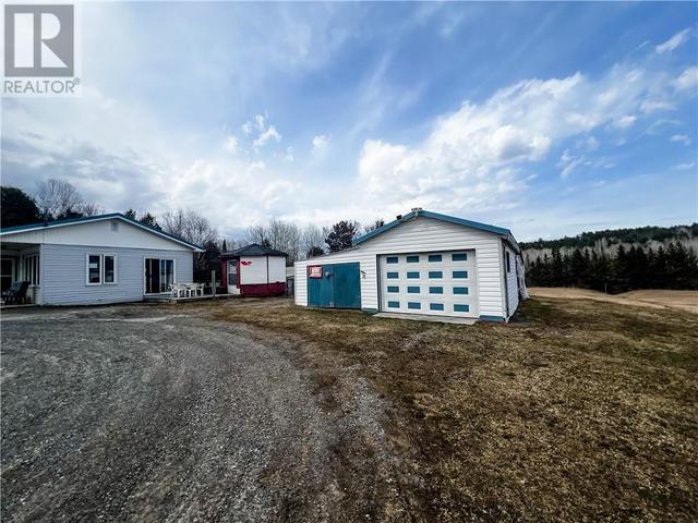 7707 Highway 17e, House detached with 3 bedrooms, 1 bathrooms and null parking in Markstay Warren ON | Image 5