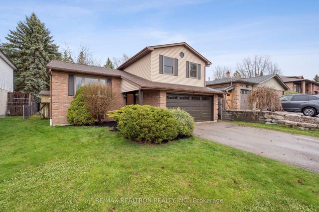 117 Walton Dr, House detached with 3 bedrooms, 3 bathrooms and 4 parking in Aurora ON | Image 12